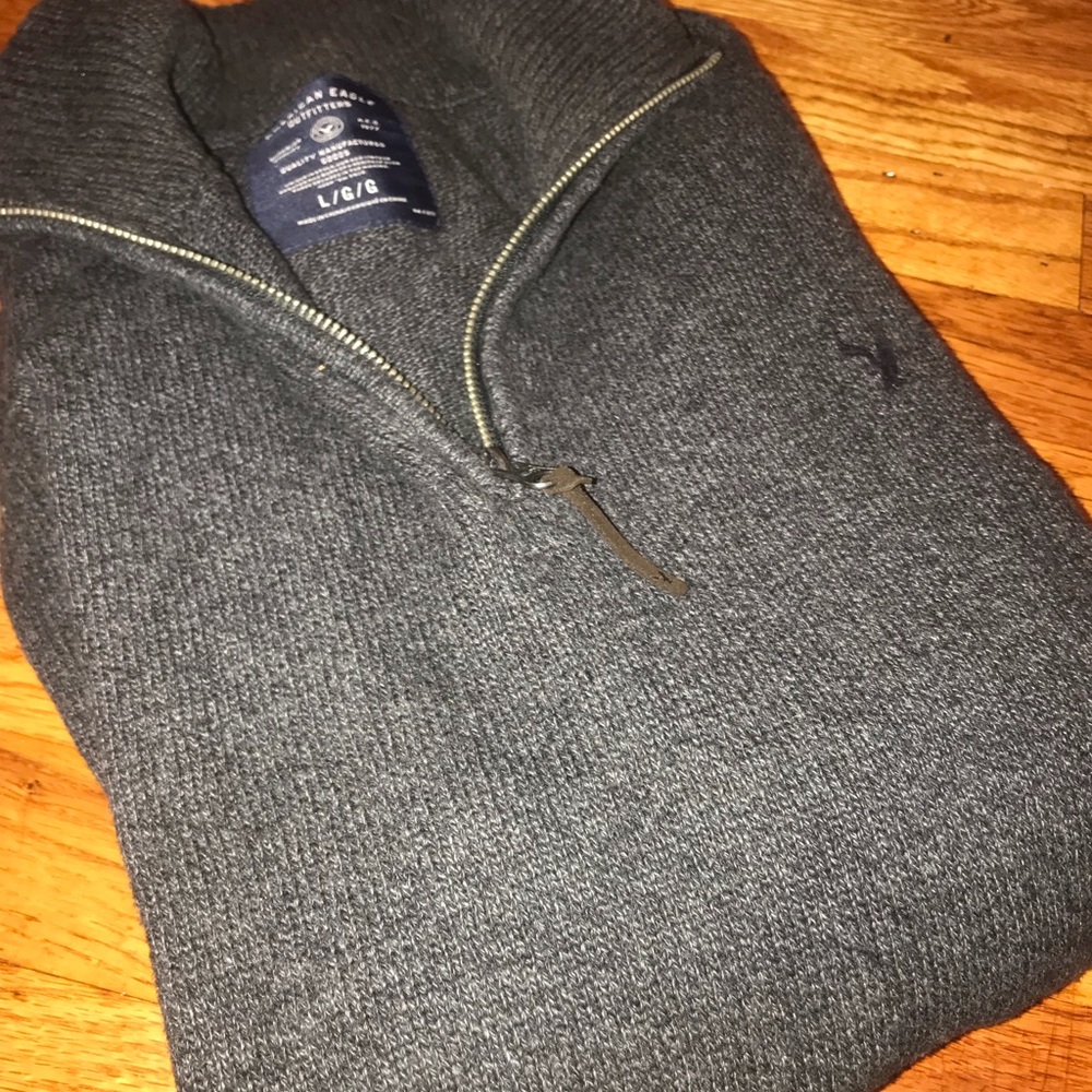 Gray American Eagle sweater